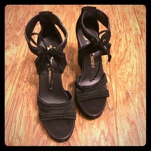 Juicy Couture size 9 1/2 wedge